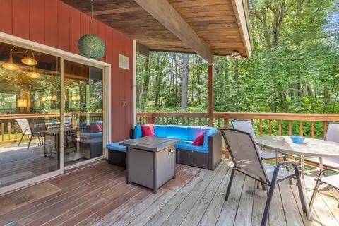 66 High St, Upton, MA 01568 photo 4