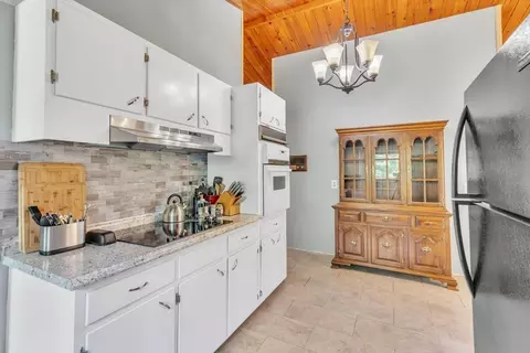 66 High St, Upton, MA 01568 photo 23