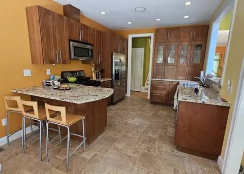 17 Pearl St, Upton, MA 01568 photo 12