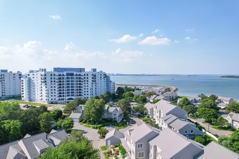 10 Seaport Dr #2207, Quincy, MA 02171