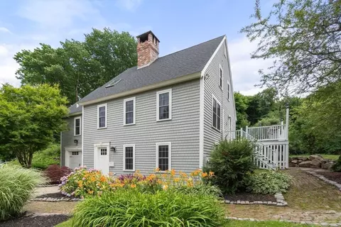 390 Shaw St, Braintree, MA 02184