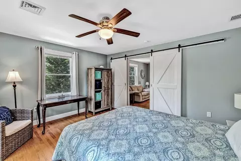 21 Debbie Ln, Mashpee, MA 02649 photo 13