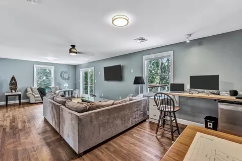 21 Debbie Ln, Mashpee, MA 02649 photo 14