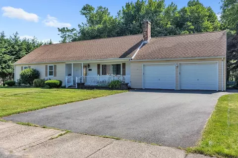 87 Cobblestone Rd, Longmeadow, MA 01106