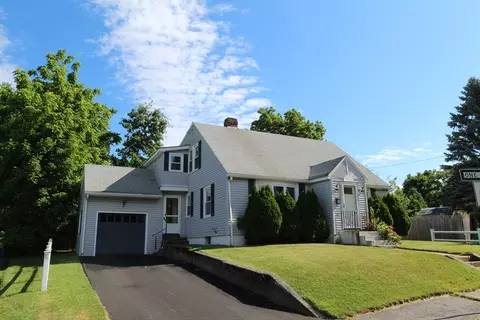 87 Airlie St, Worcester, MA 01606