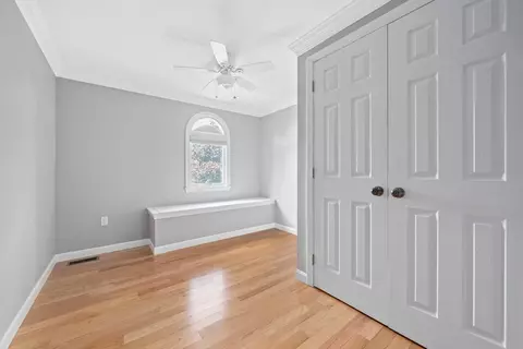 Bedroom - 5 Pear Tree Dr, Canton, MA 02021 photo 4 of 8