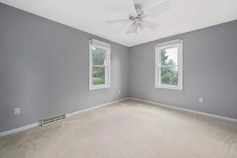 Bedroom - 5 Pear Tree Dr, Canton, MA 02021 photo 7 of 8