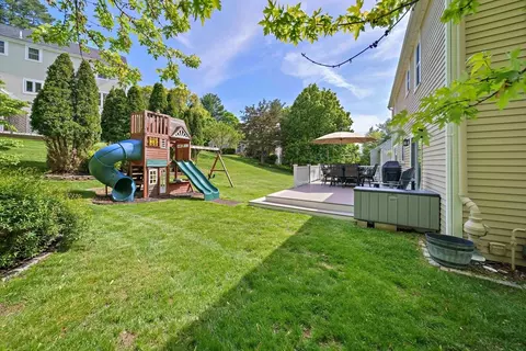 Exterior - 5 Pear Tree Dr, Canton, MA 02021 photo 10 of 12