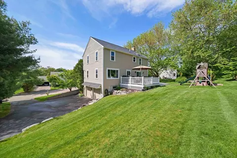 Exterior - 5 Pear Tree Dr, Canton, MA 02021 photo 6 of 12