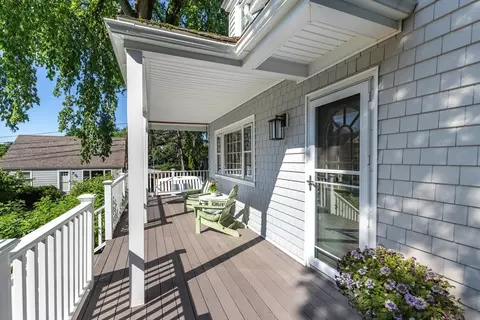 4 Bisson St, Beverly, MA 01915 photo 2