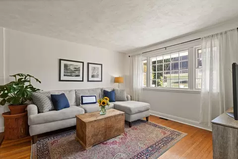 4 Bisson St, Beverly, MA 01915 photo 7