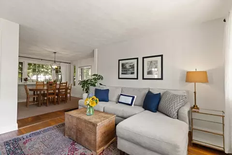 4 Bisson St, Beverly, MA 01915 photo 8