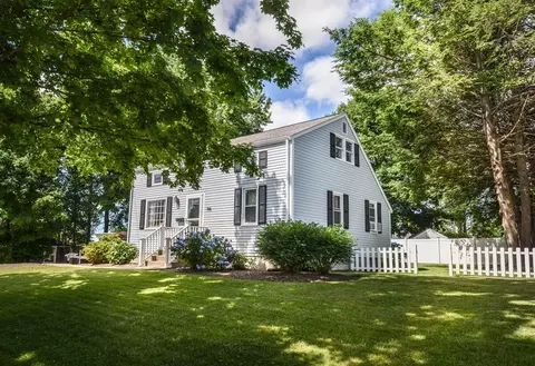198 Kings Grant Rd, Marlborough, MA 01752