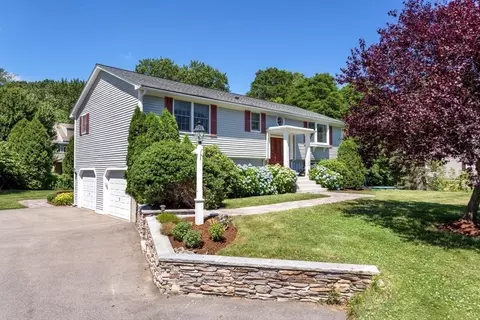4 Chilmark Rd, Franklin, MA 02038 photo 2