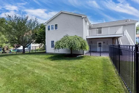 4 Chilmark Rd, Franklin, MA 02038 photo 42