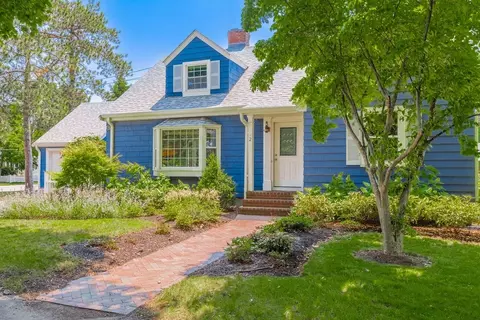 2 Princeton Ave, Beverly, MA 01915