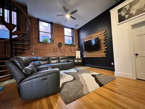 33 Munroe St #1, Lynn, MA 01901