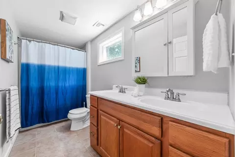 Bath - 4 Nancy Rd, Natick, MA 01760 photo 3 of 4