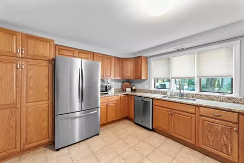 Kitchen - 4 Nancy Rd, Natick, MA 01760 photo 3 of 5