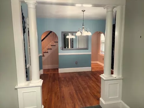 Entry Way - 40 Whitmarsh Ave, Worcester, MA 01606 photo 1 of 1