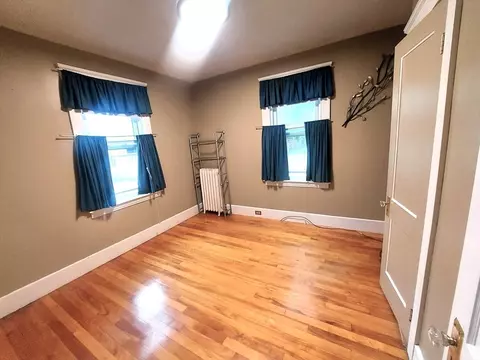 Bedroom - 40 Whitmarsh Ave, Worcester, MA 01606 photo 2 of 3