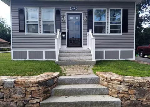 Exterior - 40 Whitmarsh Ave, Worcester, MA 01606 photo 4 of 7