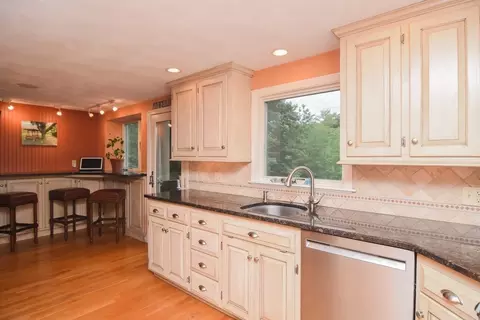 146 Forest St, Middleton, MA 01949 photo 11