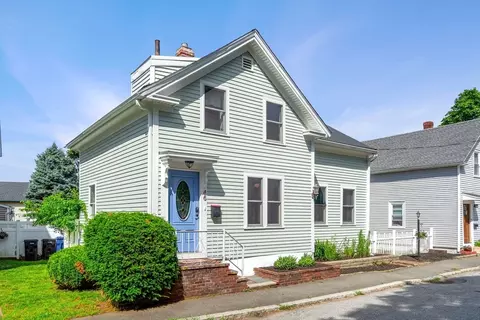 46 Phillips St, Salem, MA 01970