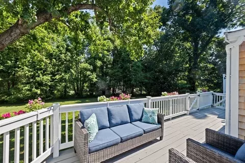 Exterior - 104 Manatee Rd, Hingham, MA 02043 photo 2 of 9