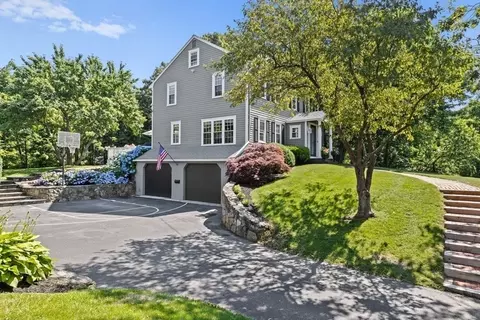 Exterior - 104 Manatee Rd, Hingham, MA 02043 photo 8 of 9