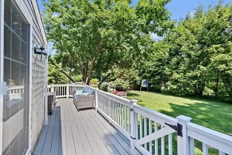 Exterior - 104 Manatee Rd, Hingham, MA 02043 photo 3 of 9