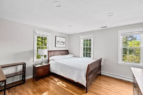 Bedroom - 104 Manatee Rd, Hingham, MA 02043 photo 3 of 5