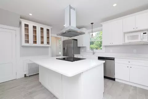 669 Main St, Wareham, MA 02571 photo 2