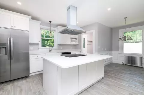 669 Main St, Wareham, MA 02571