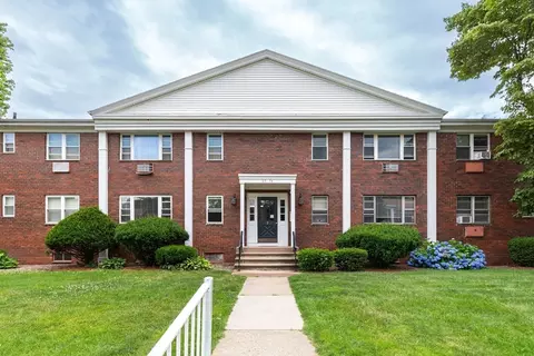 69 Regency Park Dr #69, Agawam, MA 01001