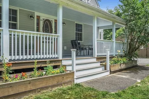 Exterior - 371 Walnut Hill Rd, Orange, MA 01364 photo 2 of 10