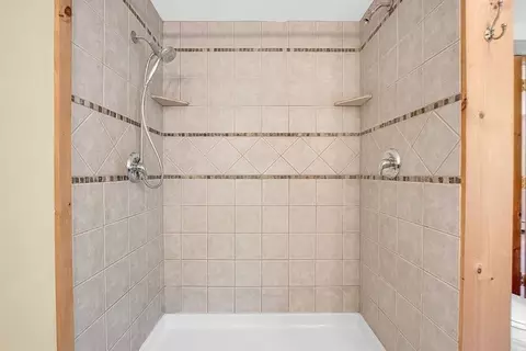 Bath - 371 Walnut Hill Rd, Orange, MA 01364 photo 3 of 5