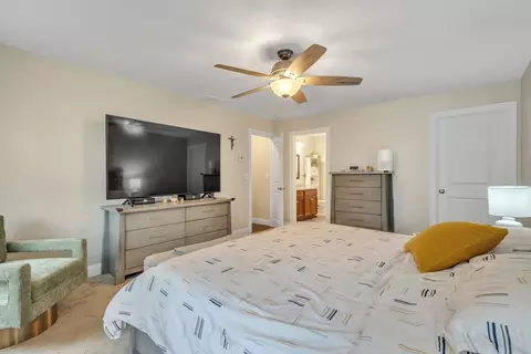 Bedroom - 24 Old County Rd, Ashburnham, MA 01430 photo 2 of 6