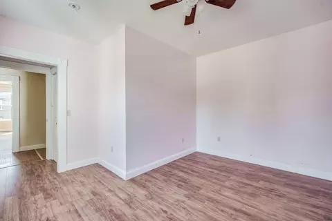 92 Mill St, Springfield, MA 01108 photo 17