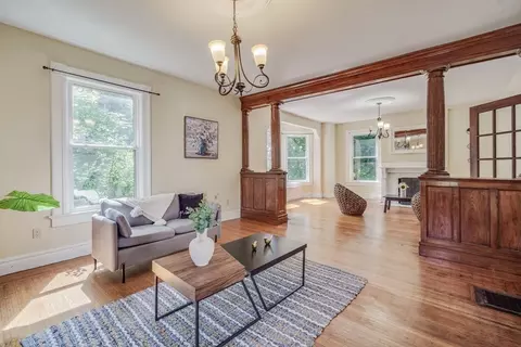 92 Mill St, Springfield, MA 01108 photo 5