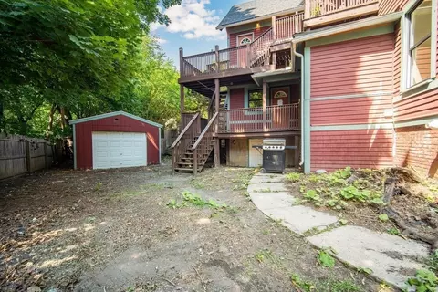 92 Mill St, Springfield, MA 01108 photo 32