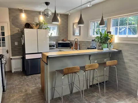 Kitchen - 109 Pineywoods, Springfield, MA 01108 photo 1 of 5
