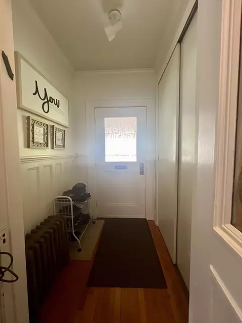 Entry Way - 109 Pineywoods, Springfield, MA 01108 photo 5 of 5
