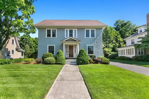 50 Greenacre Ave, Longmeadow, MA 01106