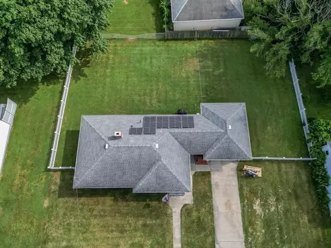 575 Aetna St, Fall River, MA 02721 photo 28