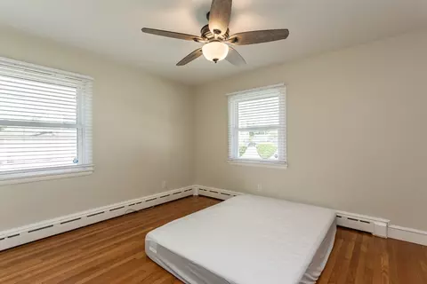 575 Aetna St, Fall River, MA 02721 photo 13