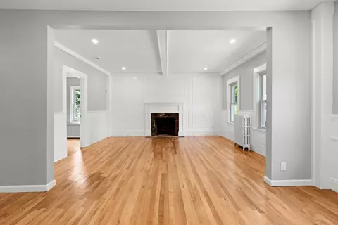 13 Crosby St, Webster, MA 01570 photo 9