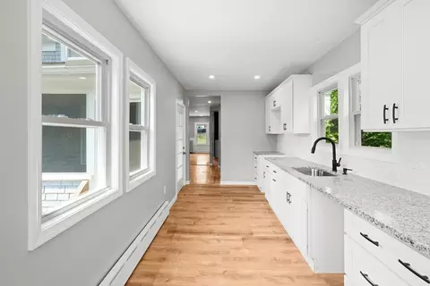 13 Crosby St, Webster, MA 01570 photo 6