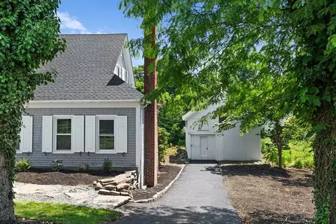 13 Crosby St, Webster, MA 01570 photo 3