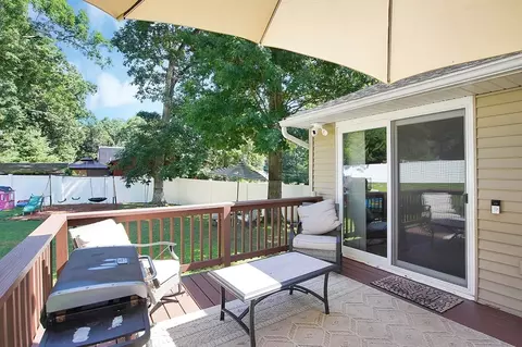 Exterior - 17 Beach Rd, Ware, MA 01082 photo 5 of 8